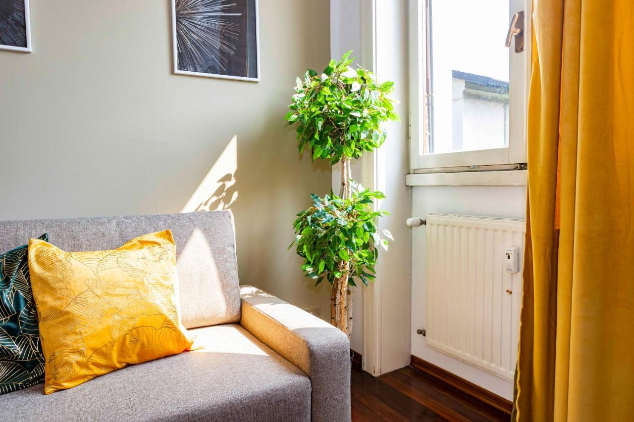 Lamarmora Charming Apartment By 101Flats Milan Bagian luar foto