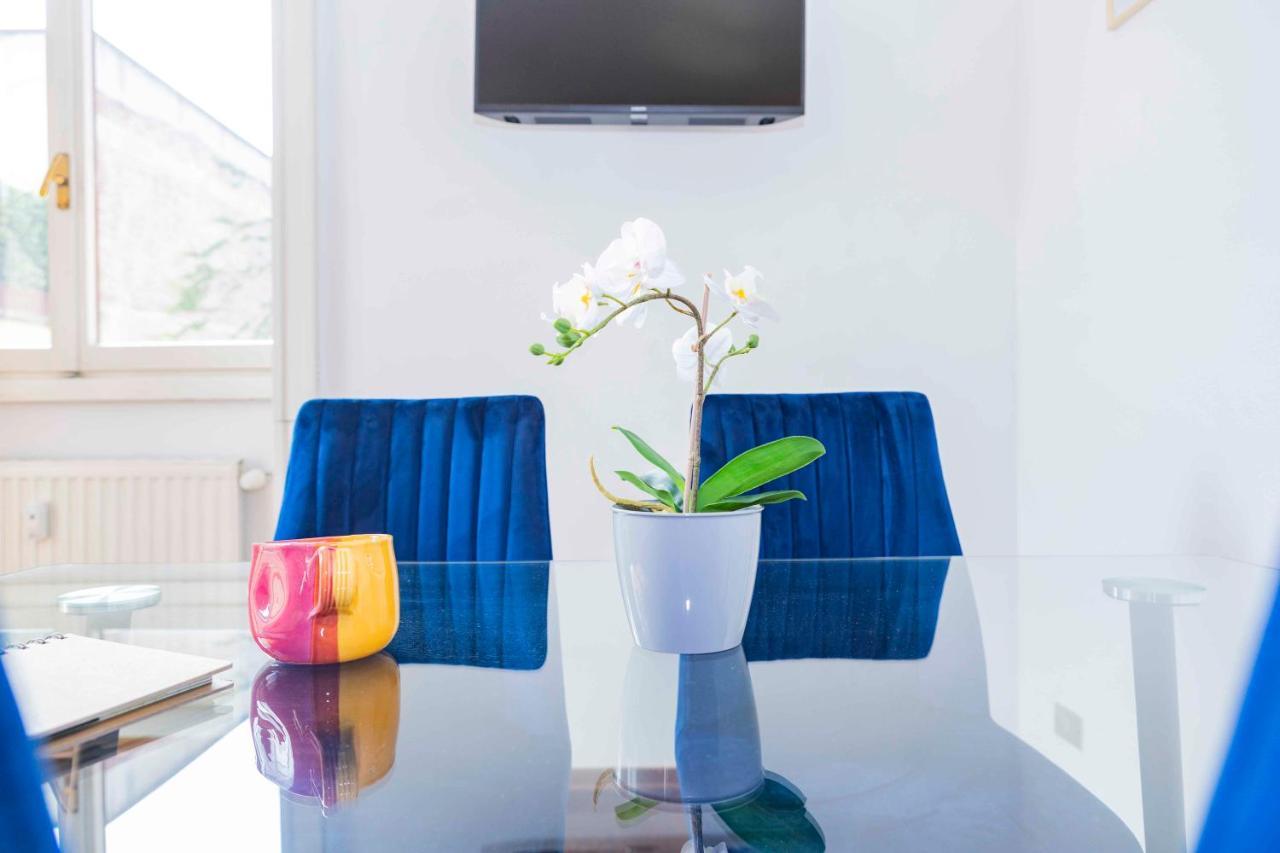 Lamarmora Charming Apartment By 101Flats Milan Bagian luar foto